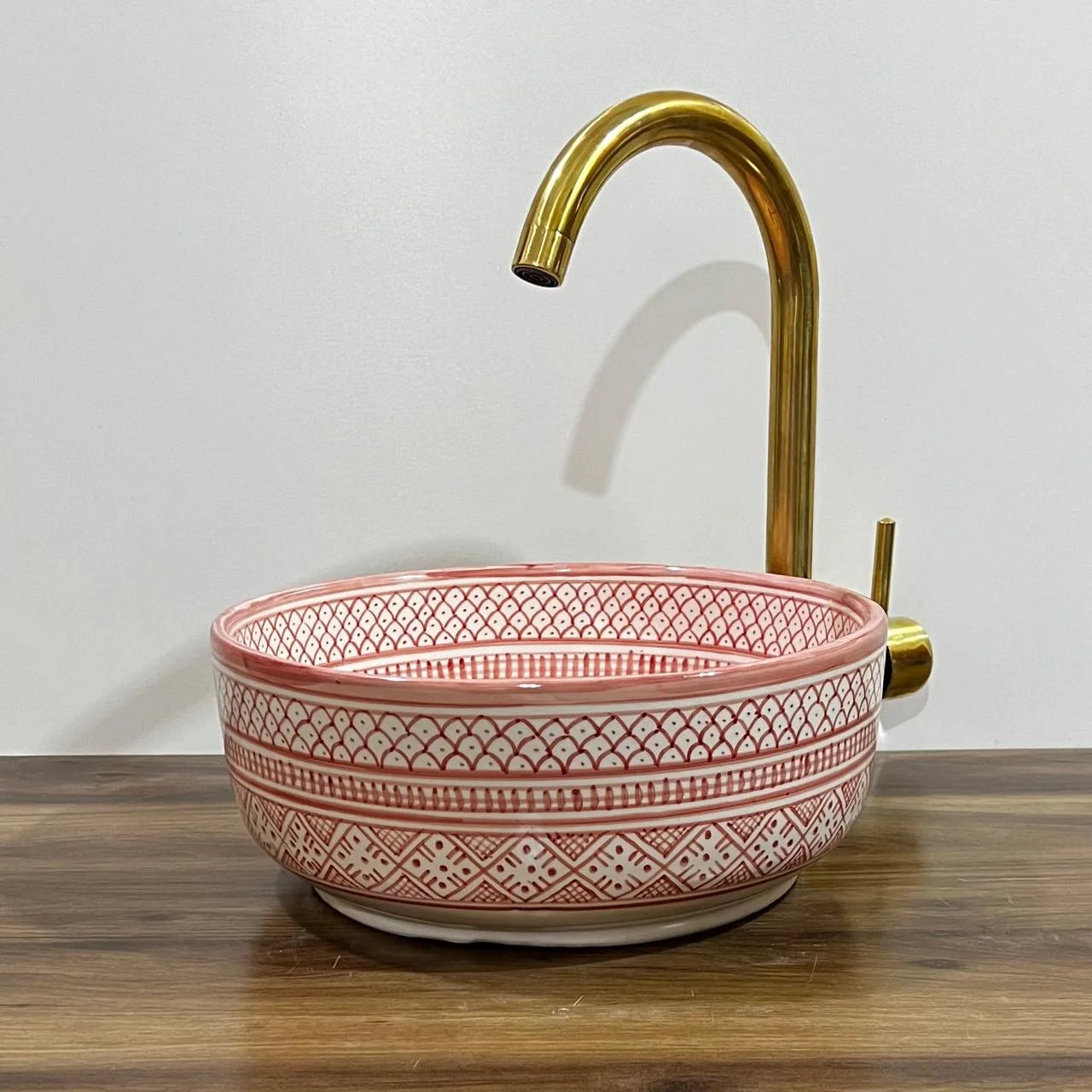 Hand-drawn Moroccan ceramic sink light red - Maroko Dekor